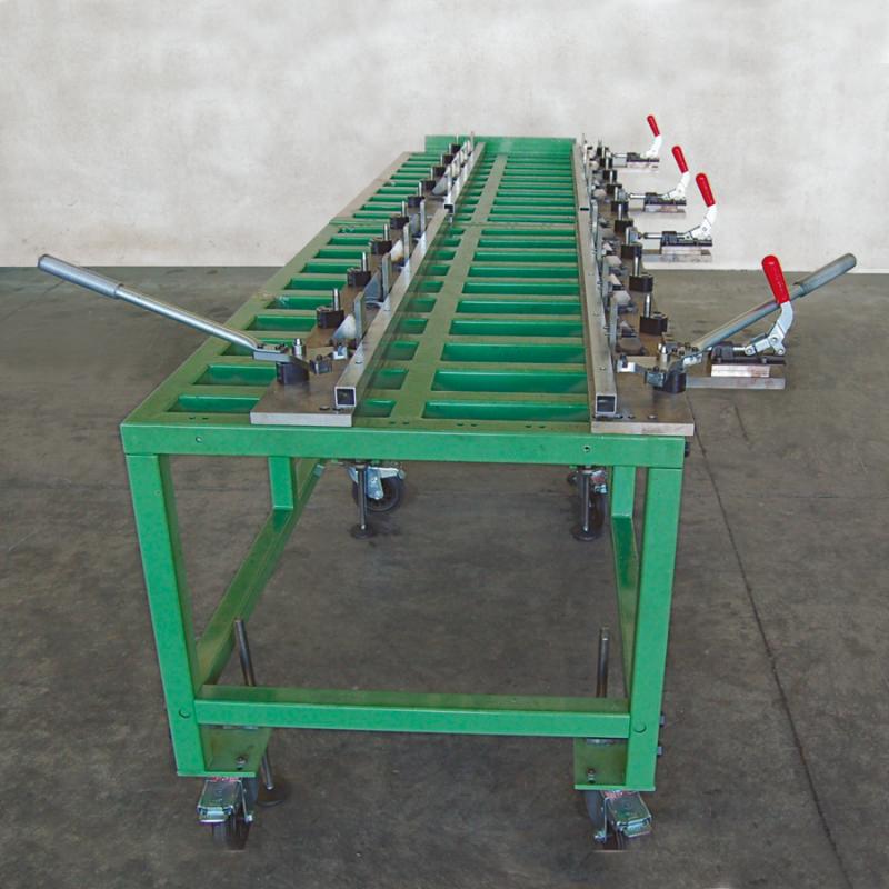 Manual assembly bench